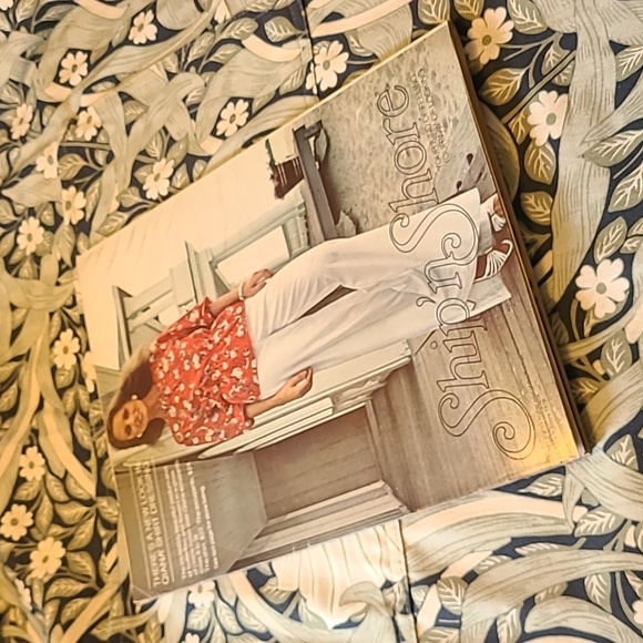 Vintage Vogue Magazine January 1978 - Picture 3 of 3